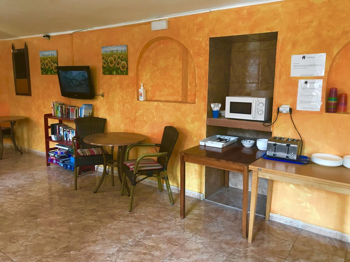 Hostal Atlanta S'Arenal Dış mekan fotoğraf