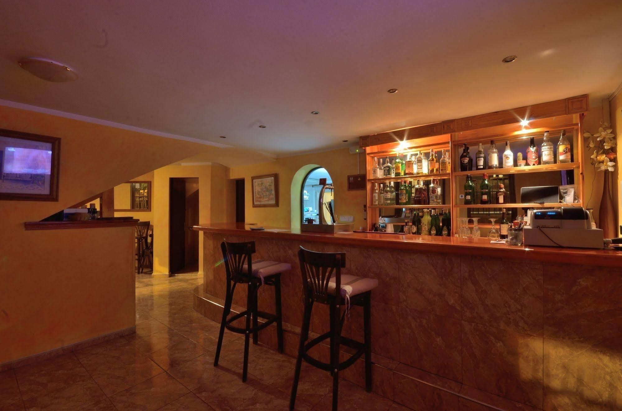 Hostal Atlanta S'Arenal Dış mekan fotoğraf